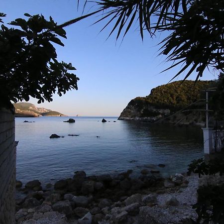 Apartamento Sea Breeze Paleokastritsa Exterior foto